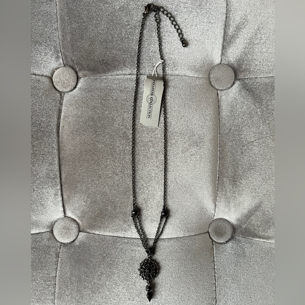 Costume Jewelry Necklace
